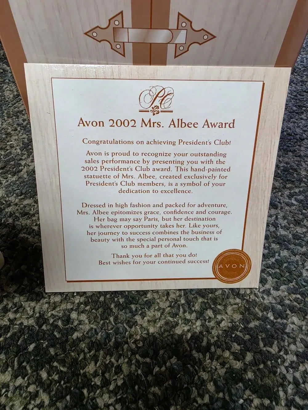 Avon 2002 Mrs. Albee Award President's Figurine
